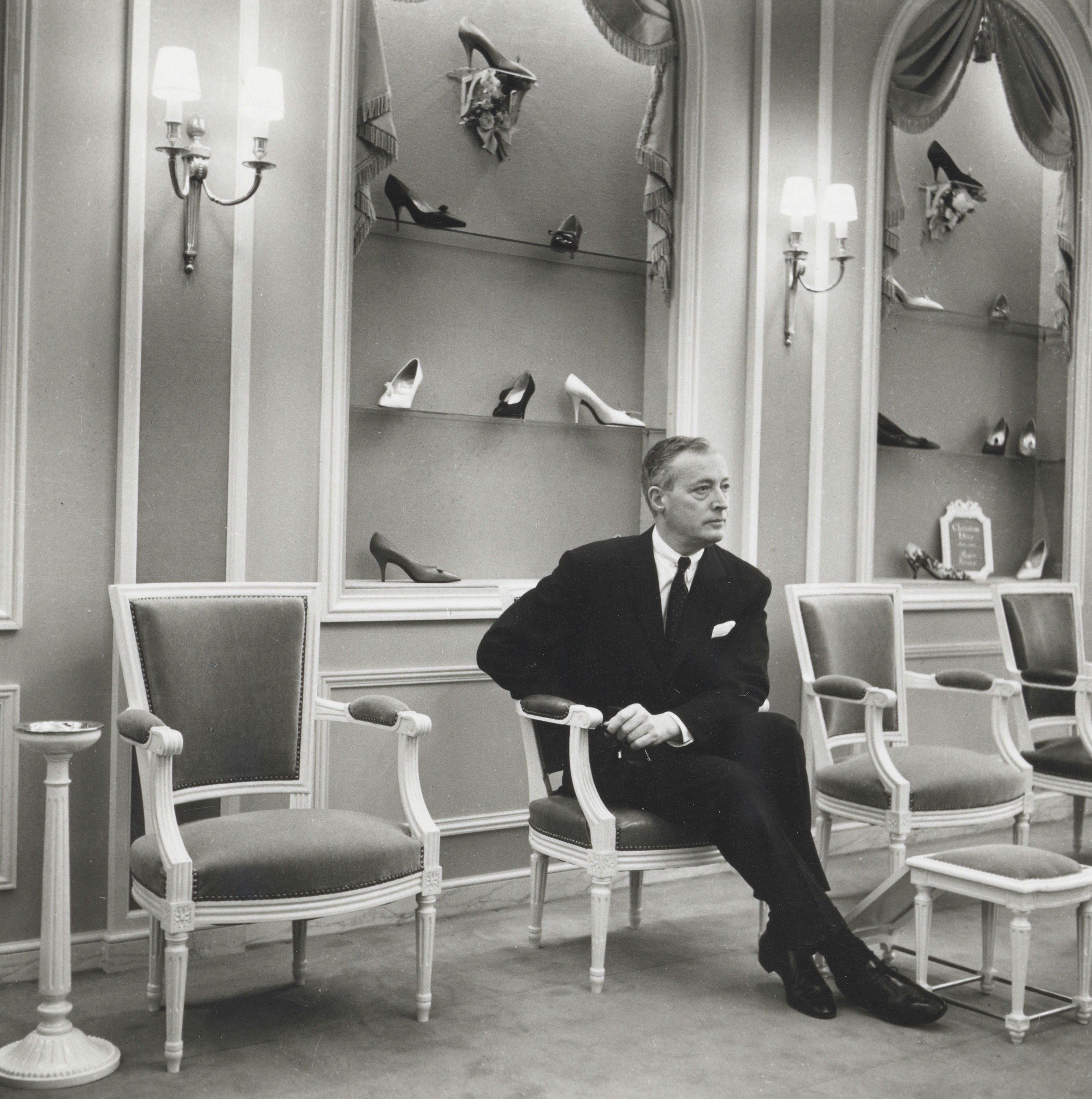 Roger Vivier dans la boutique Dior